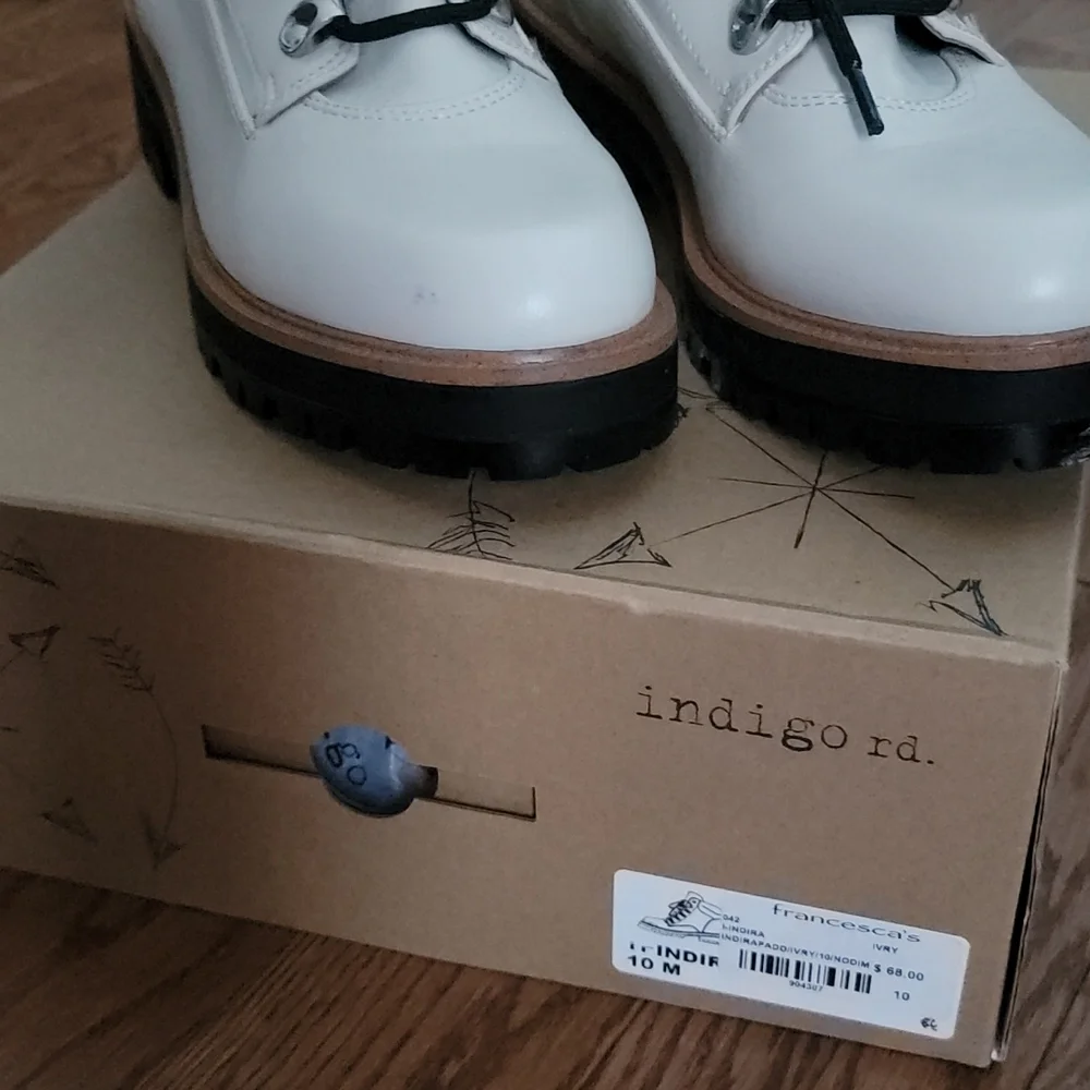 indigo rd. NWT Hiker Style Boots - Picture 3 of 7